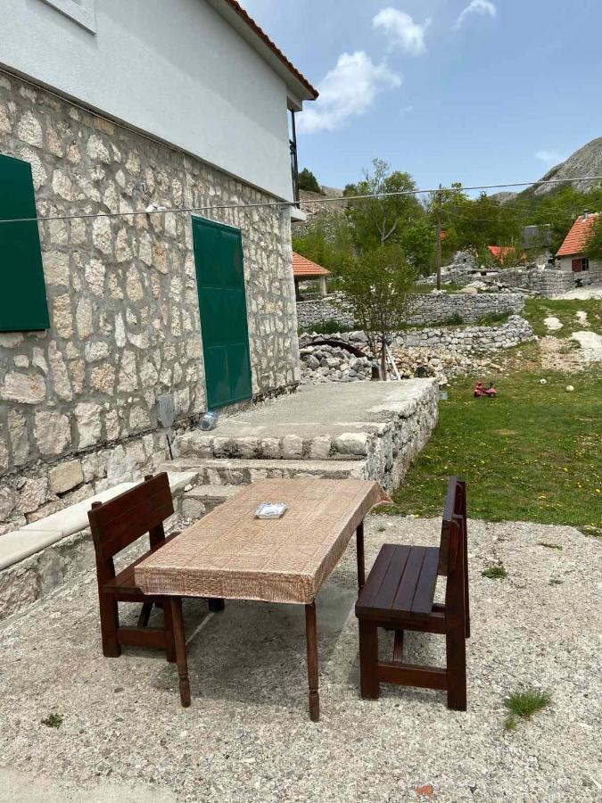 Guest House Markovic Lovcen Цетине Экстерьер фото