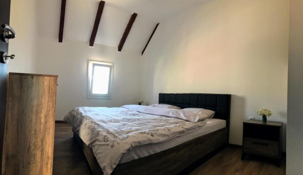 Guest House Markovic Lovcen Цетине Экстерьер фото