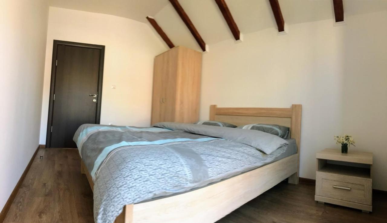 Guest House Markovic Lovcen Цетине Экстерьер фото